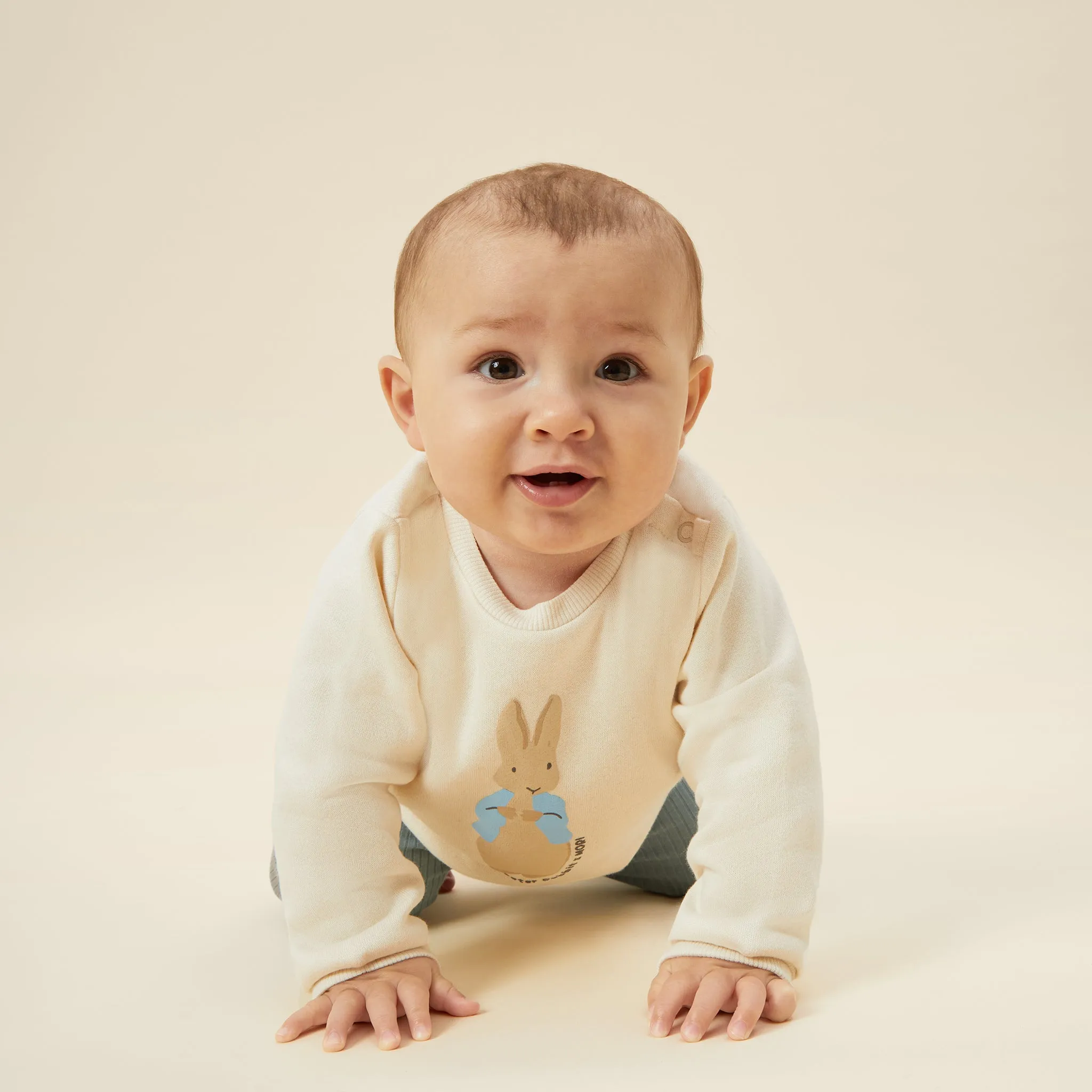 Peter Rabbit Sweatshirt & Leggings Outfit