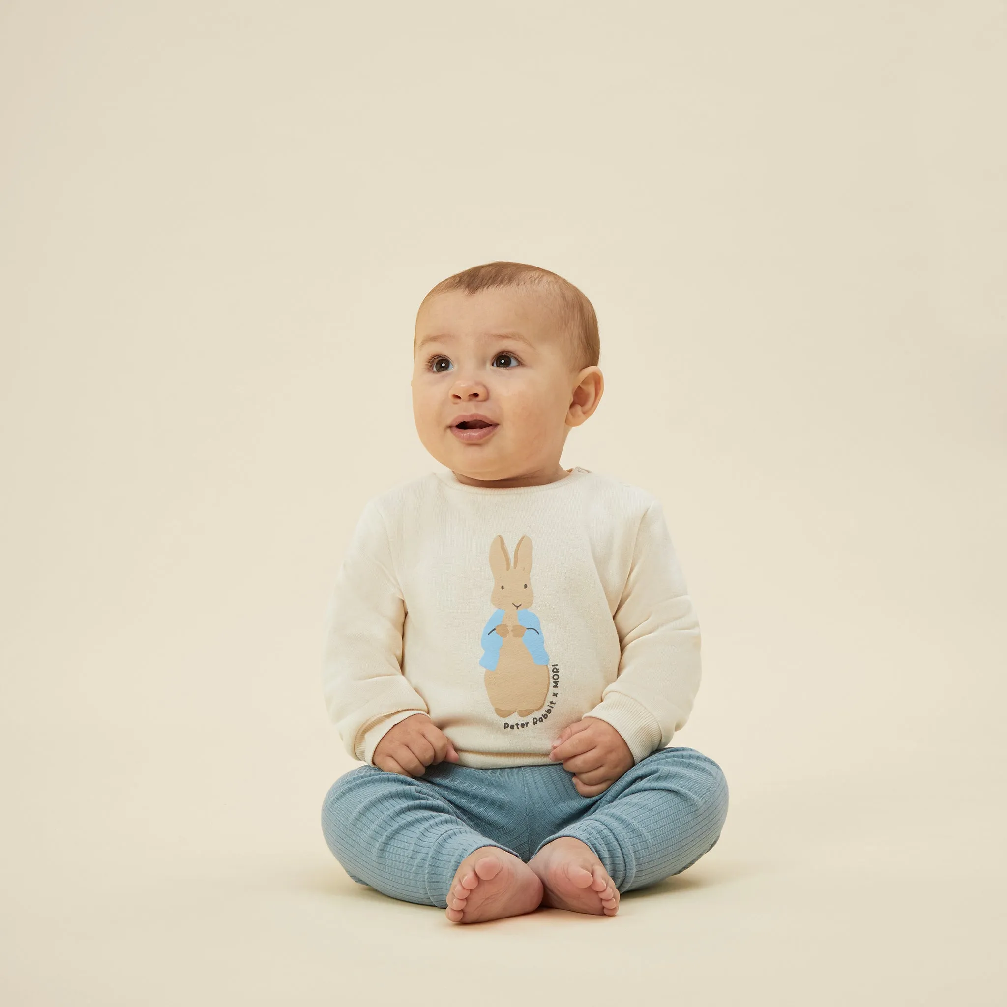 Peter Rabbit Sweatshirt & Leggings Outfit