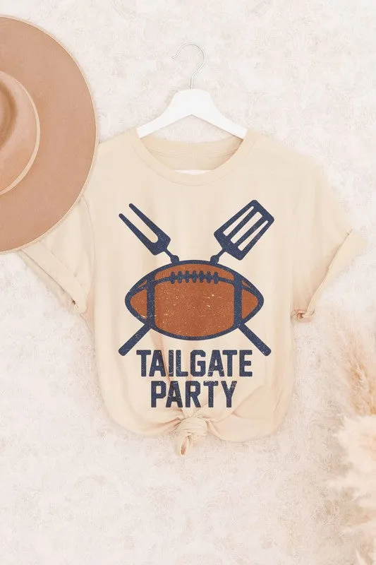 TAILGATE PARTY GRAPHIC TEE PLUS SIZE